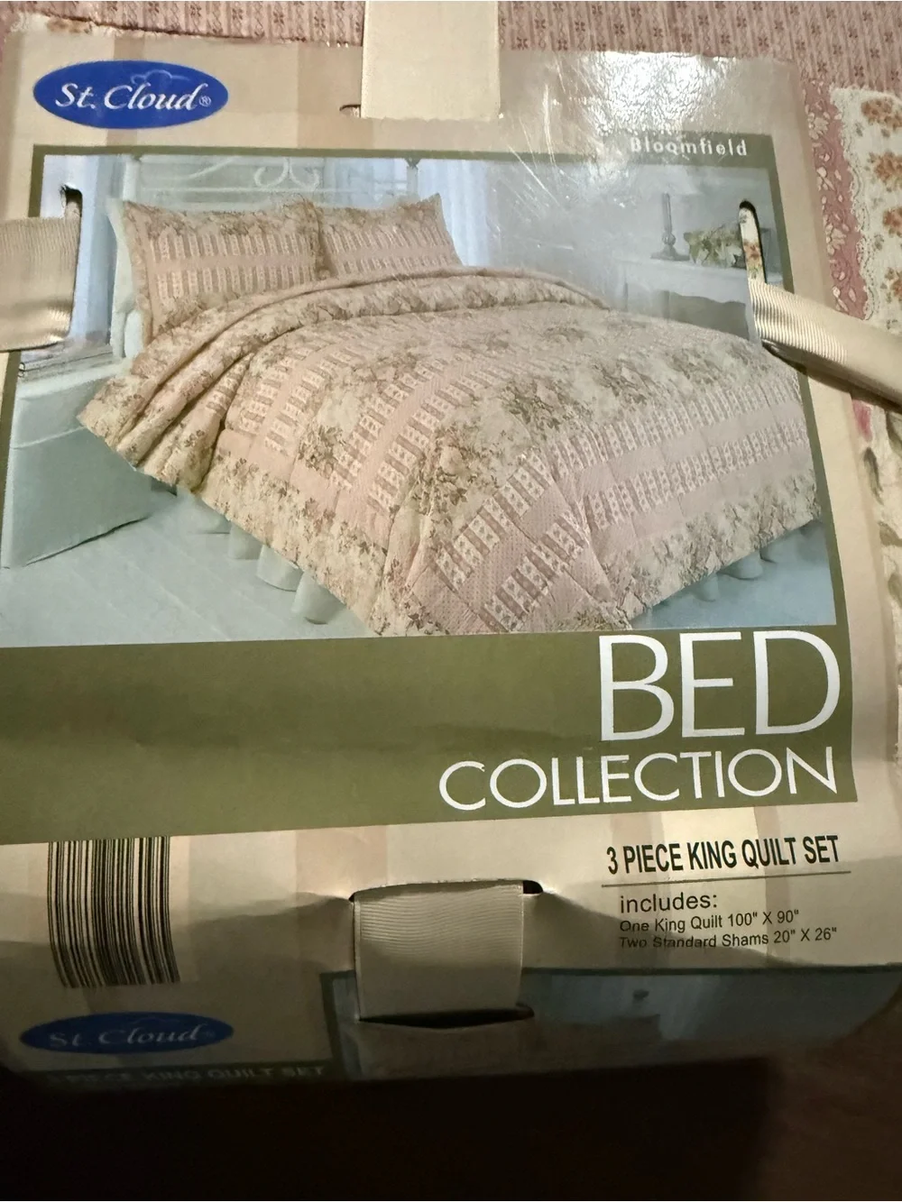 NWT Bloomfield Pink Floral Quilted King Bed Comforter Set